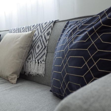1 Bedroom Apartment With Free Parking ウェーマス エクステリア 写真
